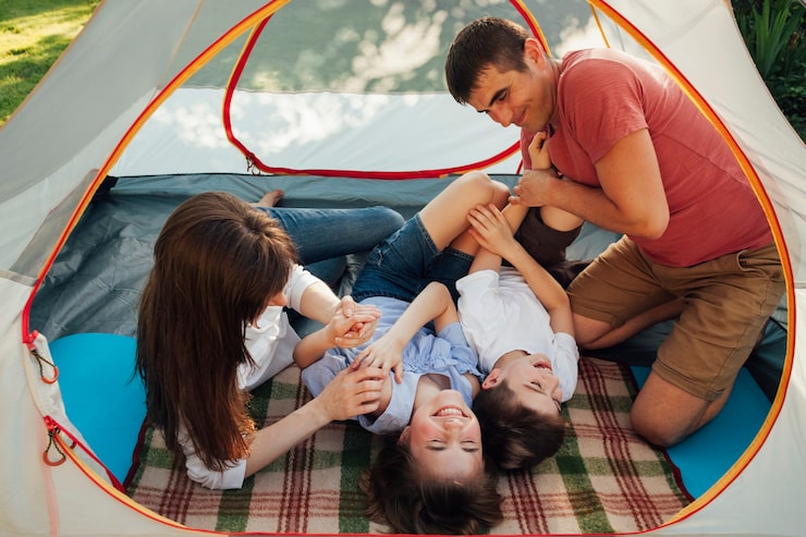 https://hilltopcamplembang.com/tempat-camping-di-lembang-bandung-murah/